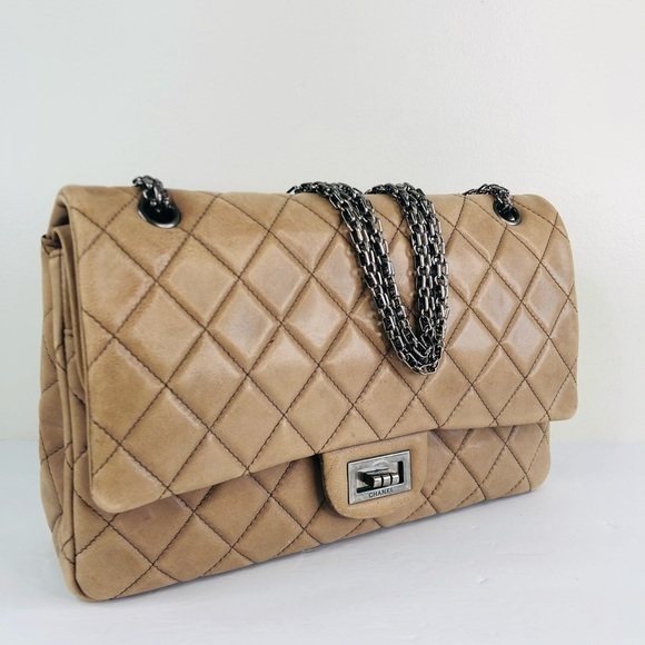 Chanel Reissue 2.55 Lambskin Iridescent 227 Bag - Picture 4 of 16
